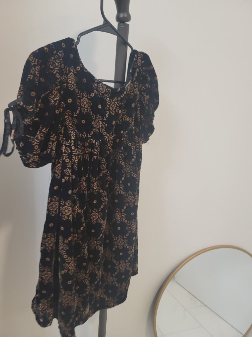 Free People Misha Velvet Puff Sleeve TunicDress Sz L Floral Print New NWT Multic - Picture 7 of 7